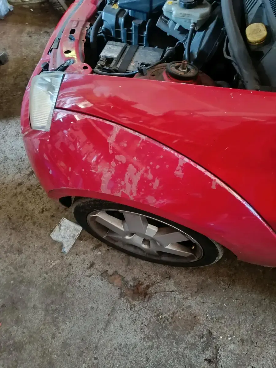 Gebraucht Ford Ka 95 PS (69 kW) 2002 Rot Kleinwagen