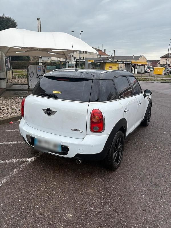 Second-hand Mini Cooper 2011 Galben Hatchback