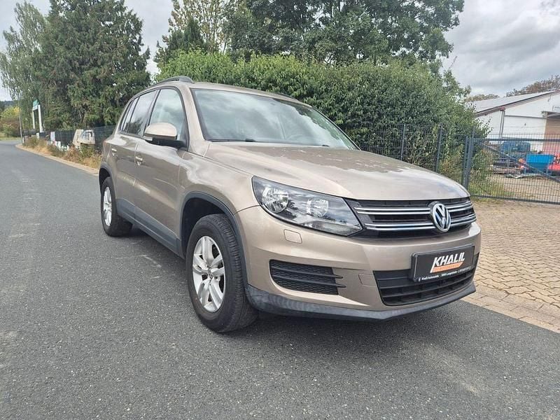 Beige Gebraucht 2013 VW Tiguan Trendline SUV | 8.900 € (Superpreis) - Bild 1/4