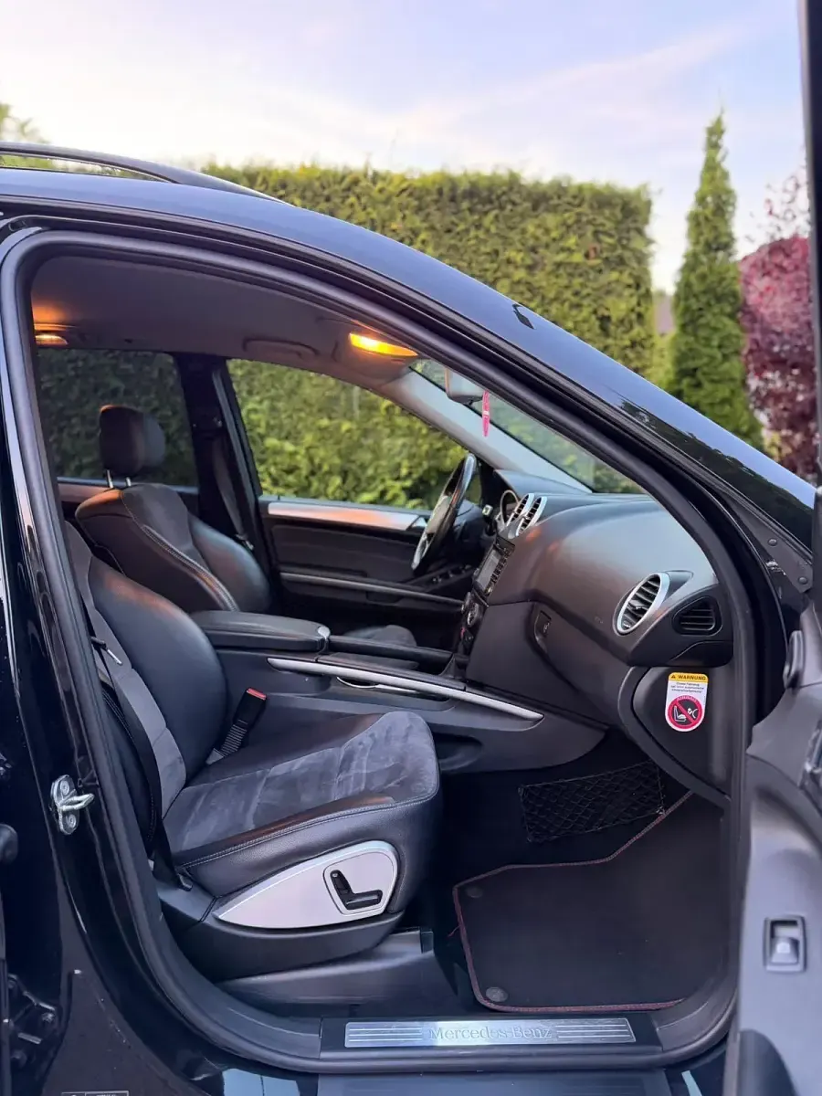 Gebraucht Mercedes ML300 204 PS (150 kW) 2011 Schwarz SUV