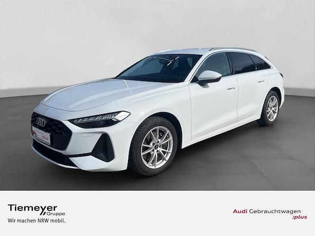 Gebraucht Audi A5 204 PS (150 kW) 2025 Gletscherweiß metallic Kombi