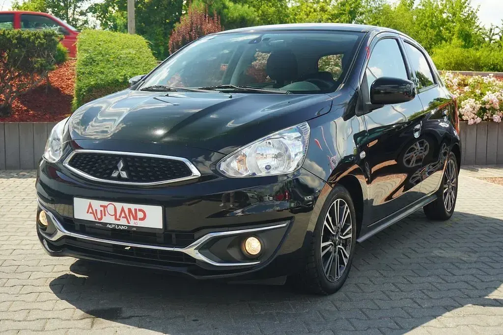 Gebraucht Mitsubishi Space Star Top 80 PS (58 kW) 2018 Schwarz Kleinwagen