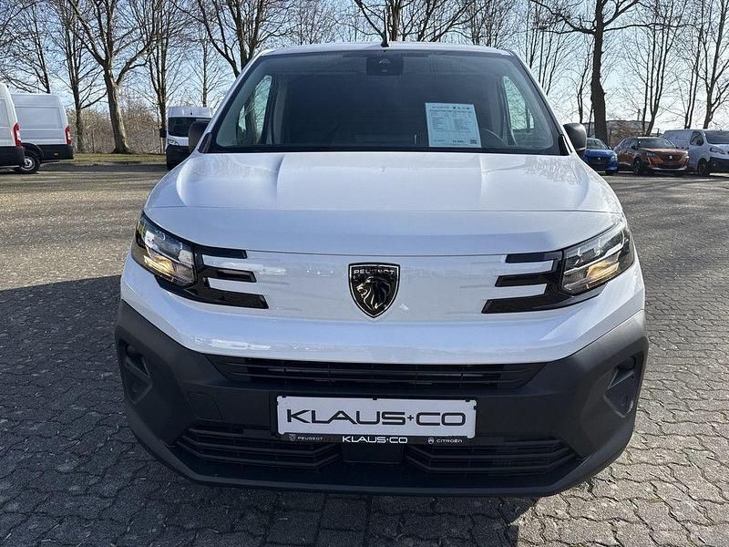Neu Peugeot Partner 102 PS (75 kW) 2025 Weiß Van / Kleinbus