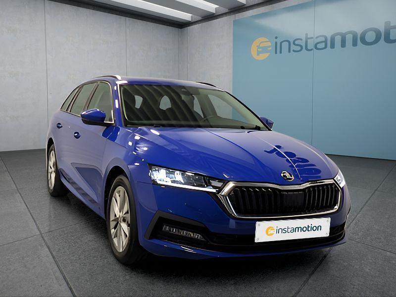 Blau Gebraucht 2023 Skoda Octavia Kombi | 24.199 € (Fairer Preis) - Bild 1/4