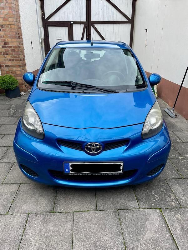Blau Gebraucht 2009 Toyota Aygo Cool Kleinwagen | 3.250 € (Etwas zu teuer) - Bild 1/4