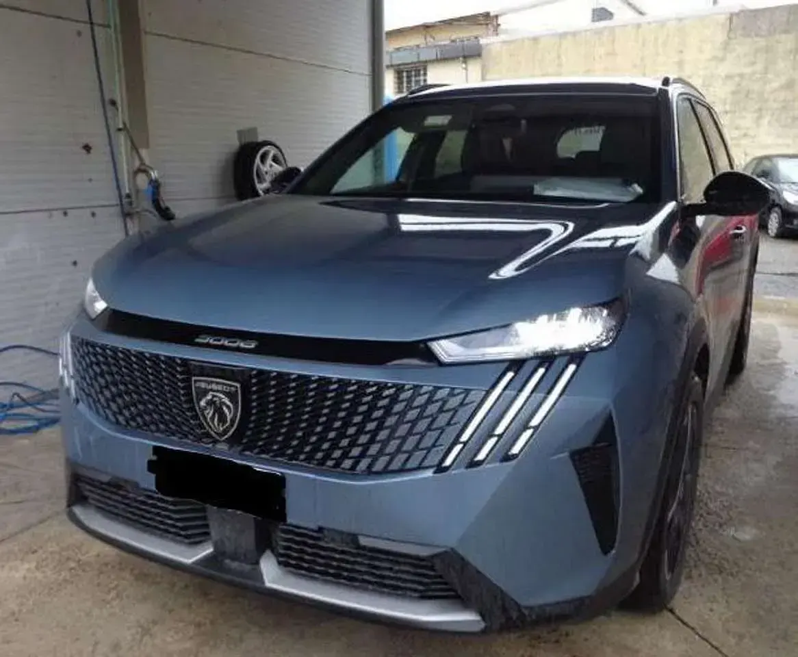 Gebraucht Peugeot 5008 Allure 156 kW (213 PS) 2025 Ingaroblau metalliclackierun SUV