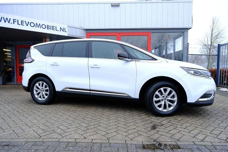 Gebraucht Renault Espace Expression 131 PS (96 kW) 2016 Weiß Van / Kleinbus