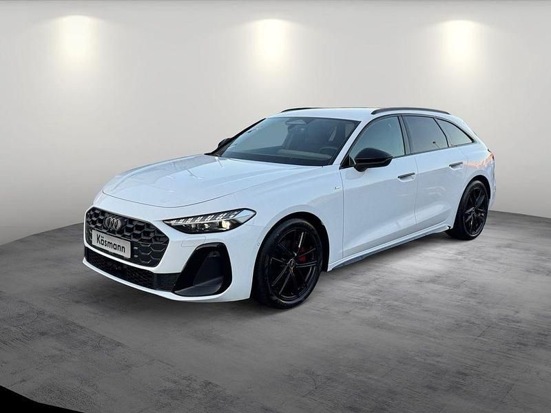 Gebraucht Audi A5 Ambiente 204 PS (150 kW) 2025 Arkonaweiß Kombi