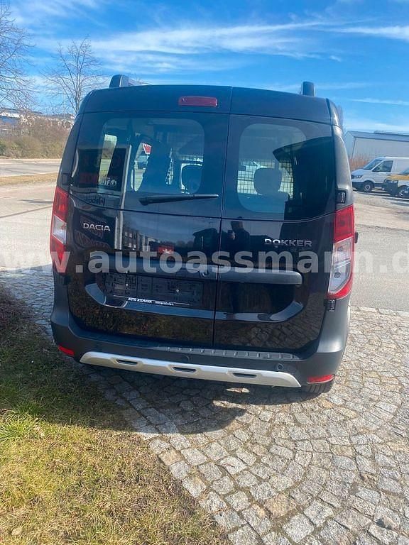 Gebraucht Dacia Dokker Celebration 102 PS (75 kW) 2018 Van / Kleinbus