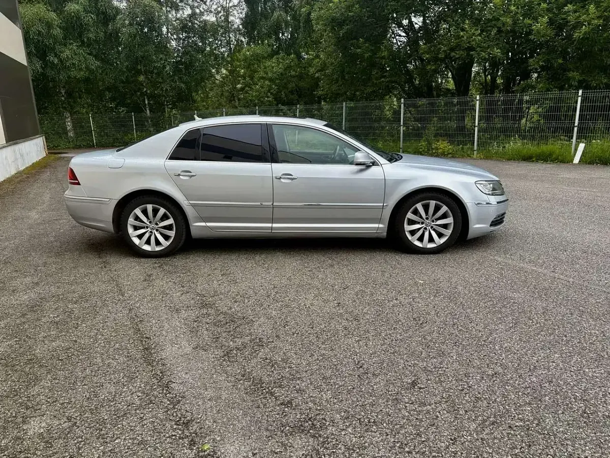 Gebraucht VW Phaeton 245 PS (180 kW) 2014 Silber Limousine