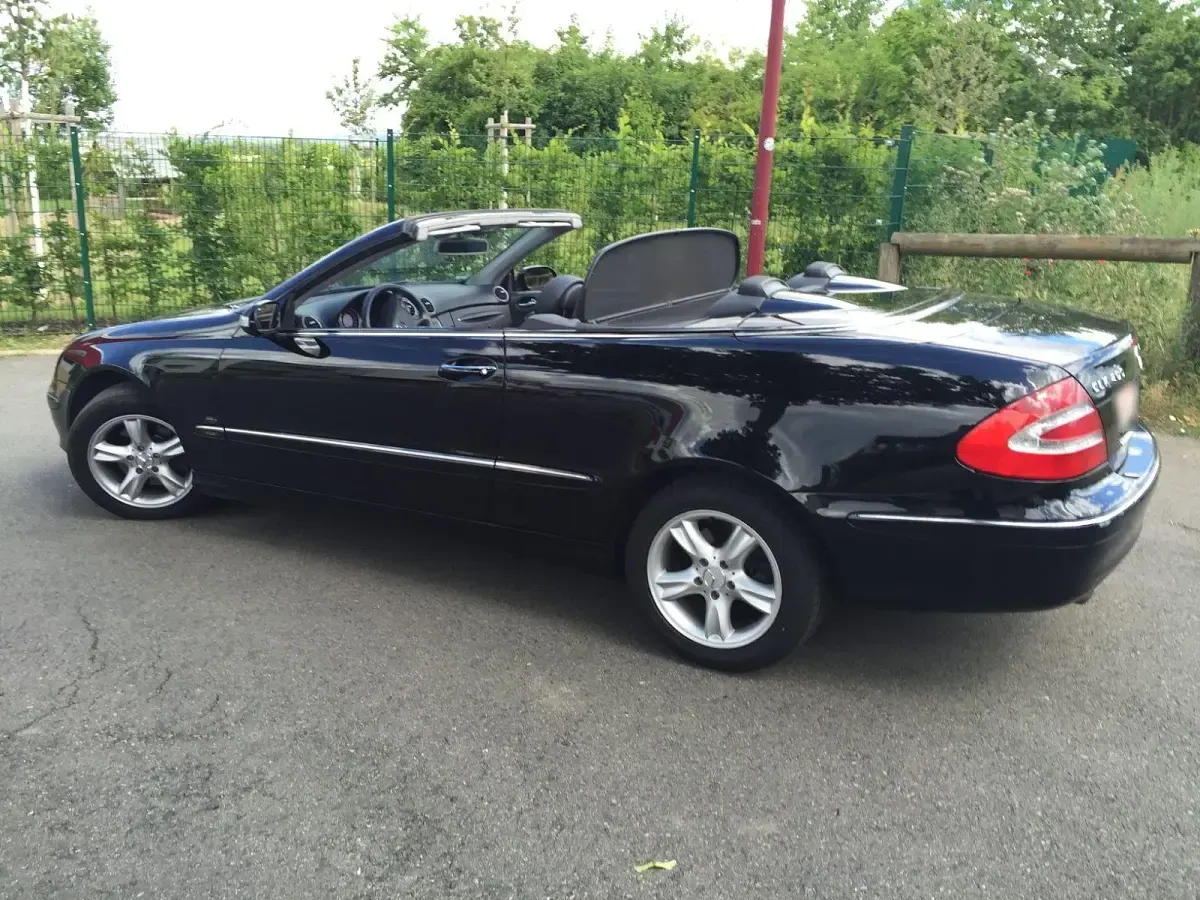 Gebraucht Mercedes CLK200 Avantgarde 163 PS (119 kW) 2005 Schwarz Cabrio
