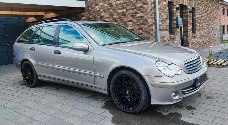 Grau Gebraucht 2007 Mercedes C230 Kombi | 5.890 € (Superpreis) - Bild 1/4