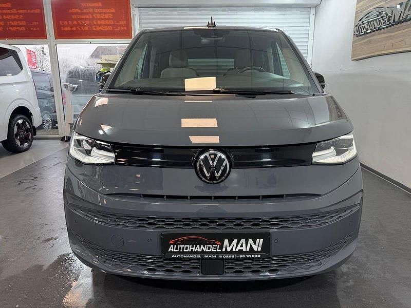 Gebraucht VW Multivan Basis 136 PS (100 kW) 2022 Pure grey Van