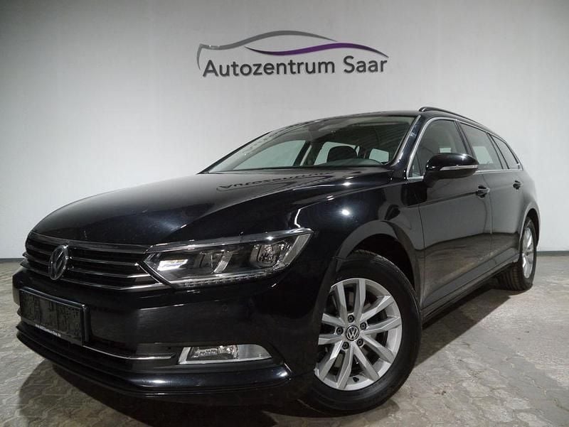 Schwarz Gebraucht 2019 VW Passat Comfortline Kombi | 15.900 € (Guter Preis) - Bild 1/4