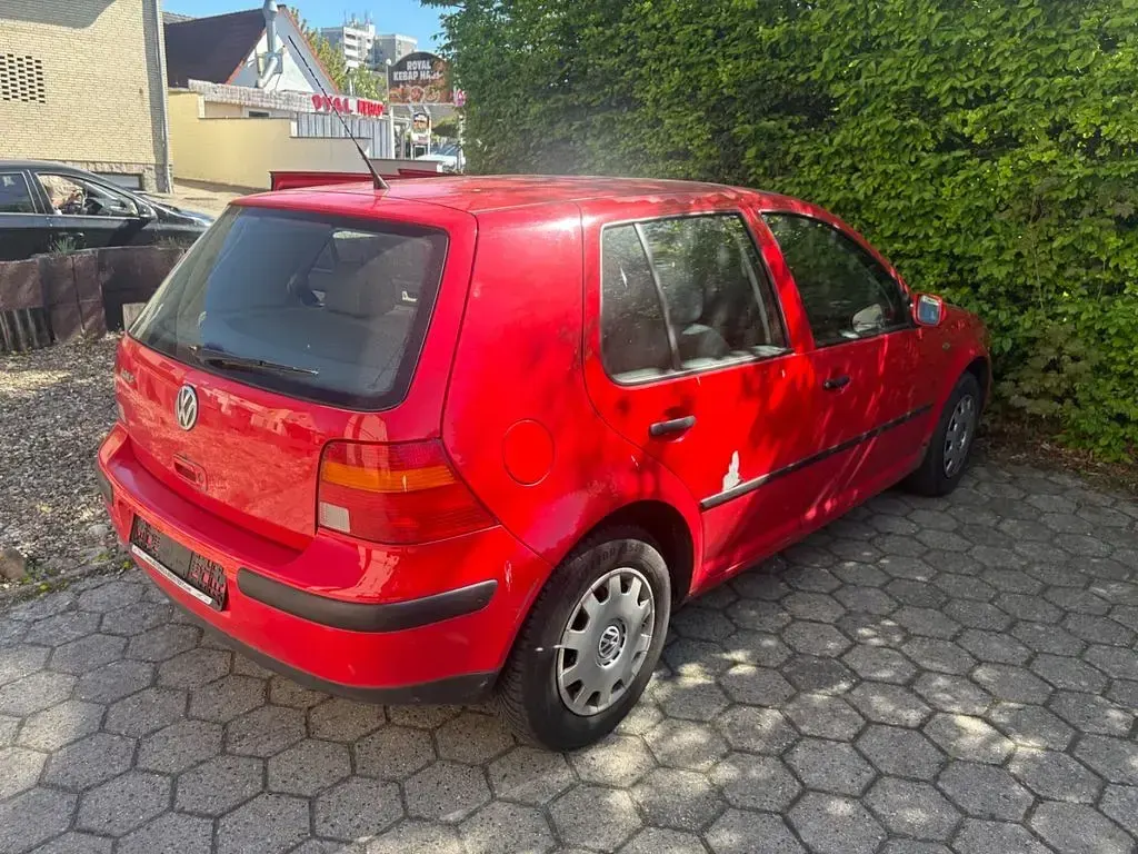 Gebraucht VW Golf III Basis 75 PS (55 kW) 1999 Rot Limousine