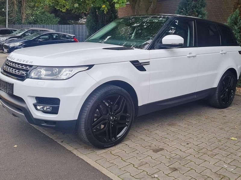 Weiß Gebraucht 2016 Land Rover Range Rover Sport S SUV | 25.990 € (Fairer Preis) - Bild 1/4