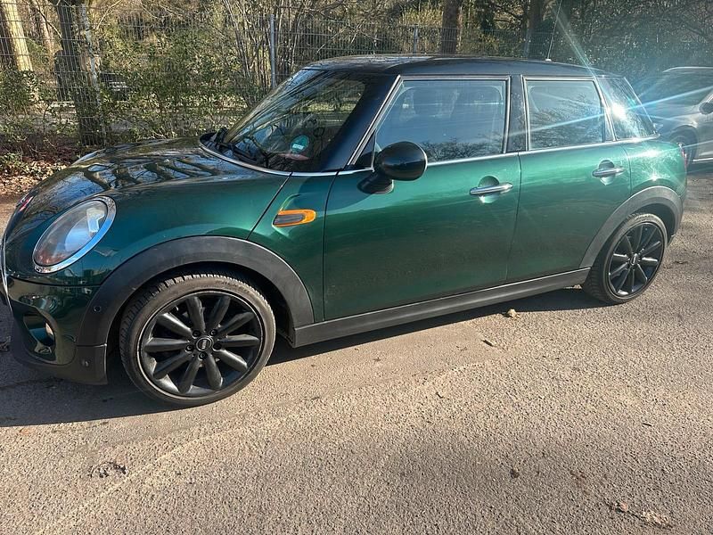 Gebraucht Mini Cooper 115 PS (84 kW) 2015 Grün Kleinwagen