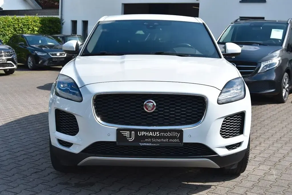 Gebraucht Jaguar E-Pace 200 PS (147 kW) 2019 Weiß (yulong white) SUV