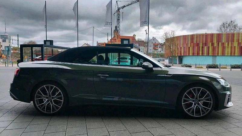 Gebraucht Audi A5 Cabriolet Ambiente 204 PS (150 kW) 2024 Grün Cabrio