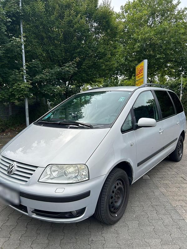 Grau Gebraucht 2003 VW Sharan Van / Kleinbus | 2.800 € (Fairer Preis) - Bild 1/4