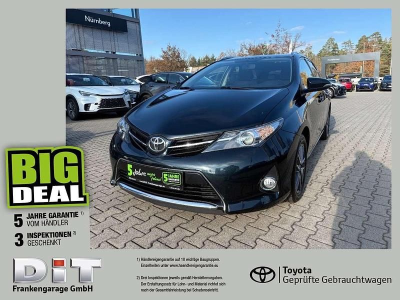Schwarz metallic Gebraucht 2015 Toyota Auris Touring Sports Edition Kombi | 10.990 € (Fairer Preis) - Bild 1/4