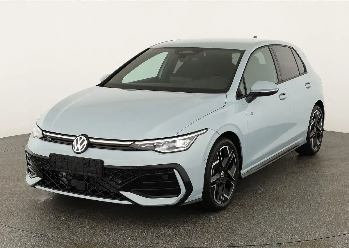 Gebraucht VW Golf VIII R-line 204 PS (150 kW) 2026 Limousine