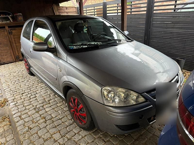 Silber Gebraucht 2006 Opel Corsa Limousine | 300 € (Superpreis) - Bild 1/4