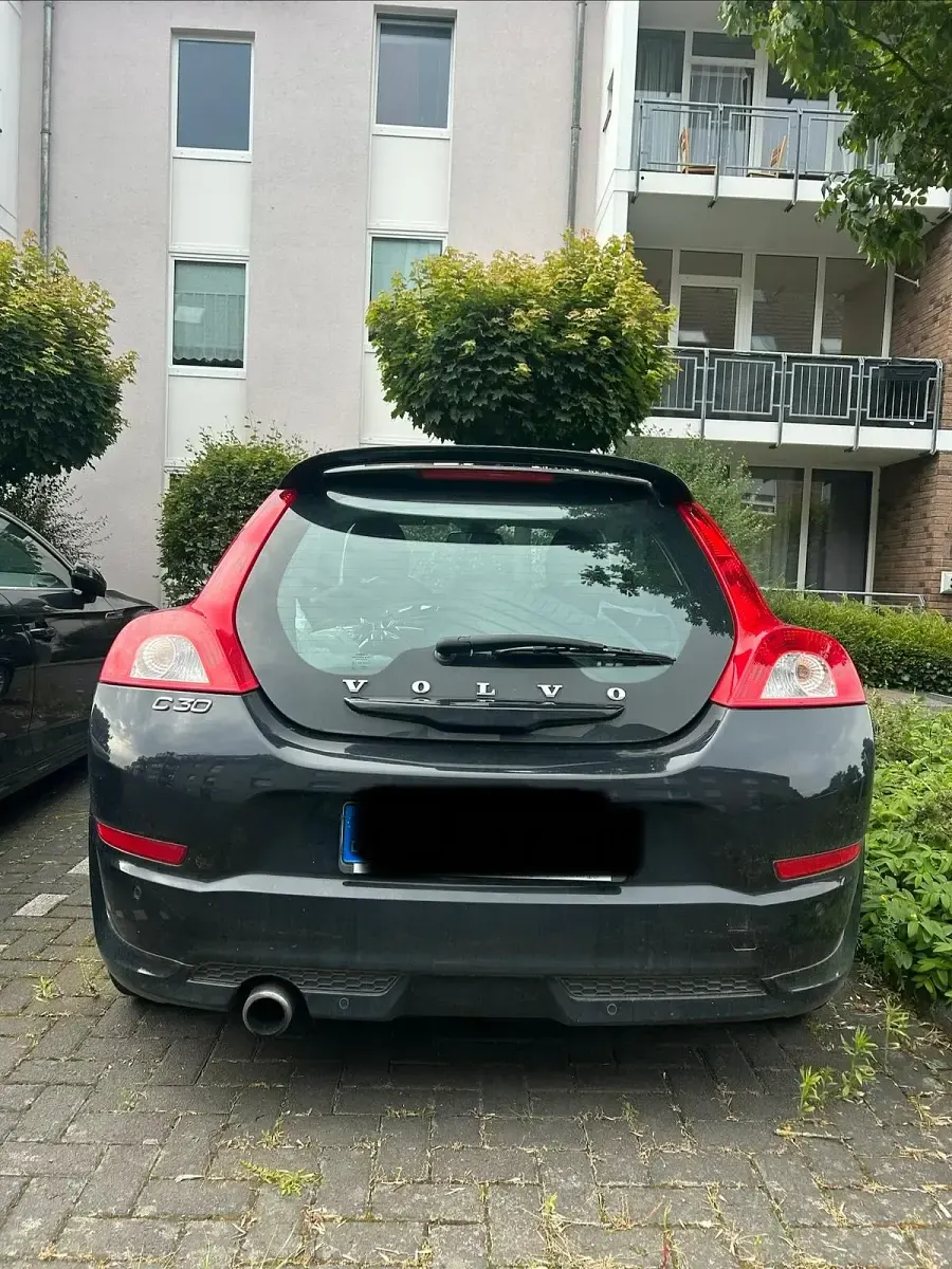 Gebraucht Volvo C30 R-Design 115 PS (84 kW) 2013 Schwarz Kleinwagen