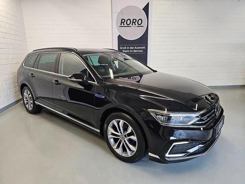 Gebraucht VW Passat GTE 156 PS (114 kW) 2022 Schwarz Kombi