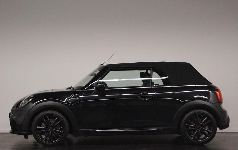 Gebraucht Mini John Cooper Works Cabriolet 136 PS (100 kW) 2022 Midnight blac metallic Cabrio