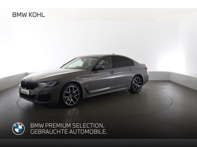 Grau Gebraucht 2021 BMW 520 M Sport Limousine | 39.590 € - Bild 1/4