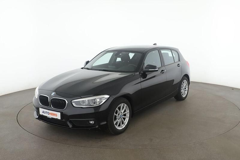 Schwarz Gebraucht 2019 BMW 118 Advantage Kleinwagen | 14.850 € (Guter Preis) - Bild 1/3