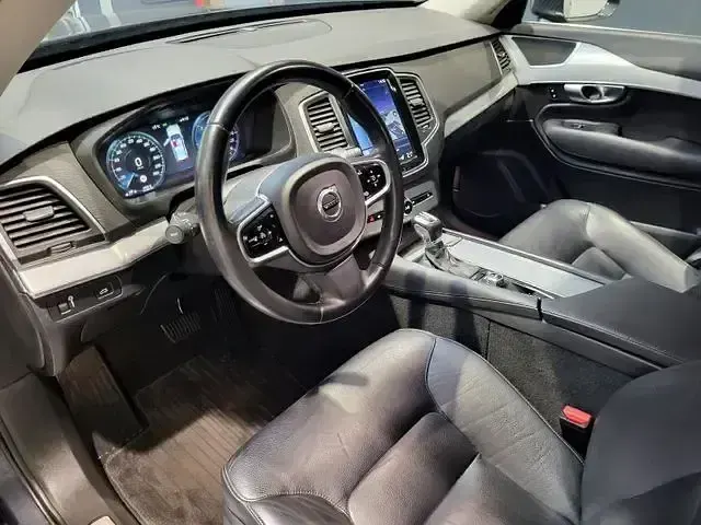 Gebraucht Volvo XC90 Momentum 235 PS (172 kW) 2017 Savile grey / metallic SUV