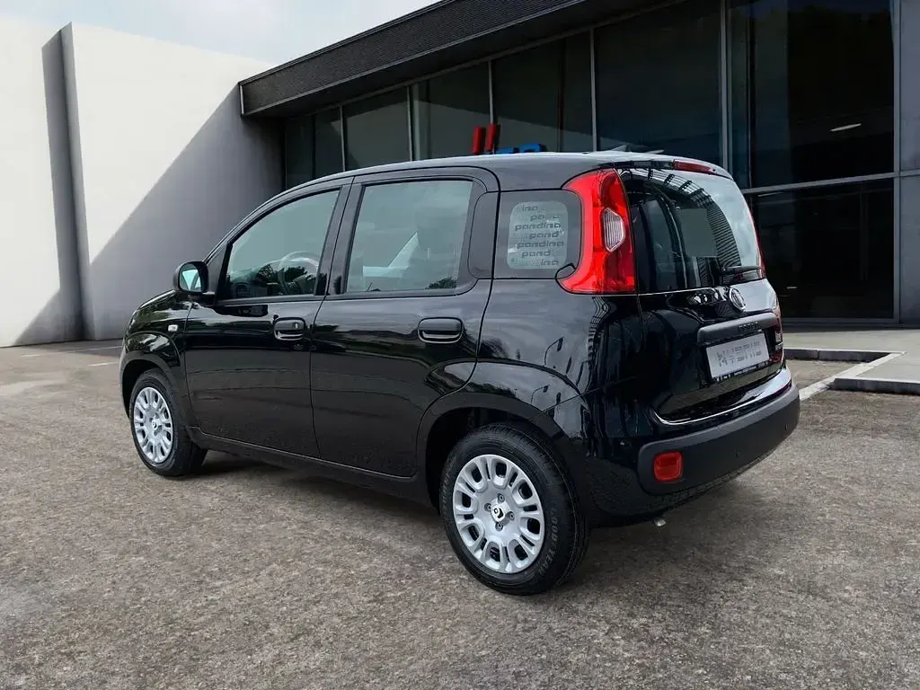 Neu Fiat Panda Icon 65 PS (47 kW) 2026 Schwarz Kleinwagen