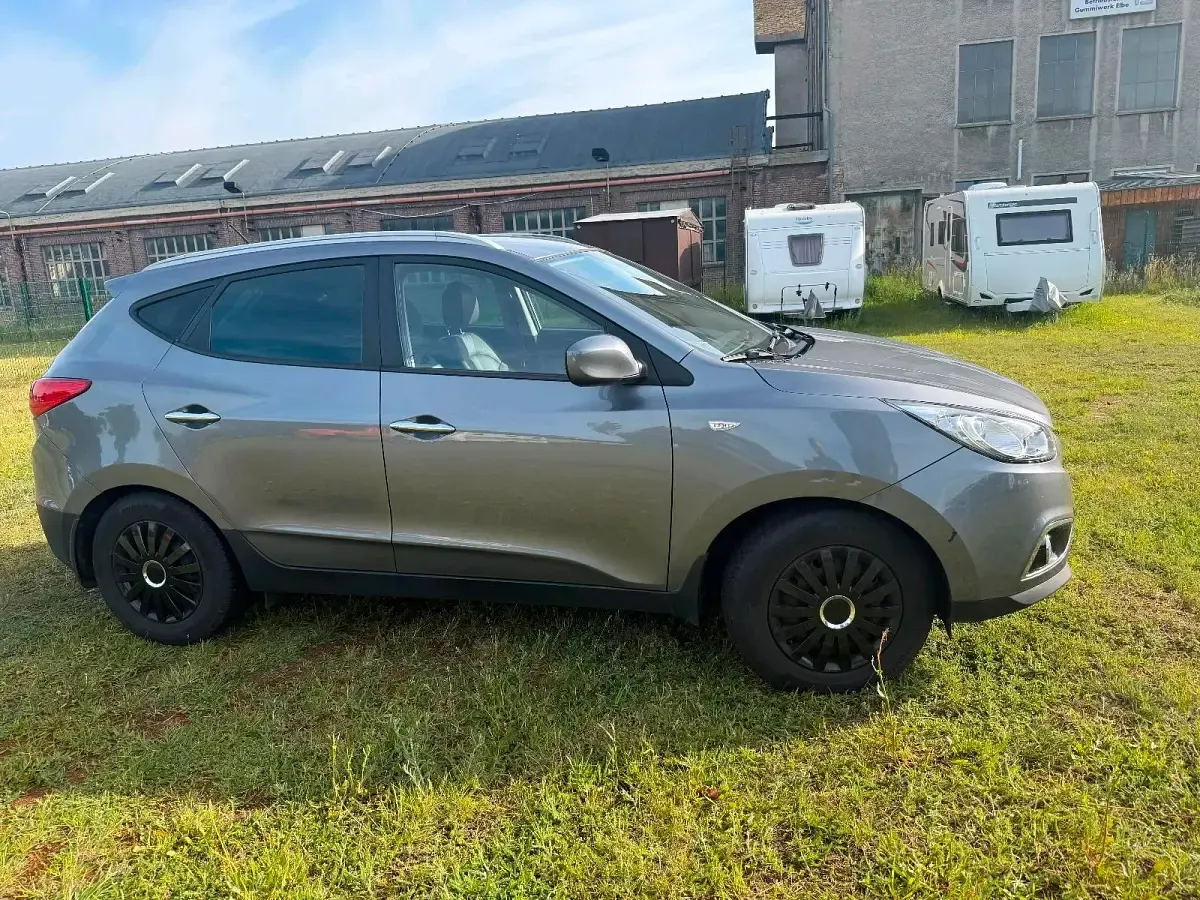 Gebraucht Hyundai ix35 184 PS (135 kW) 2012 Grau SUV