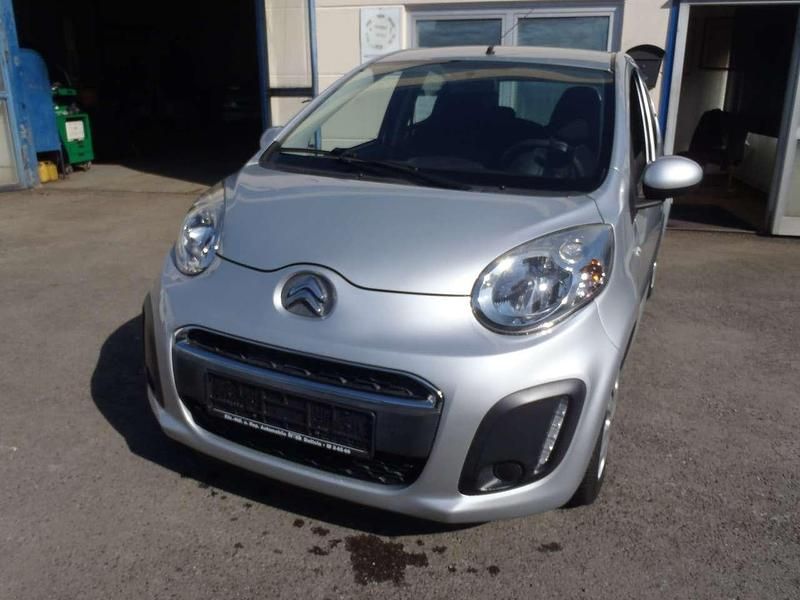 Gebraucht Citroën C1 Tendance 68 PS (50 kW) 2013 Silber Kleinwagen
