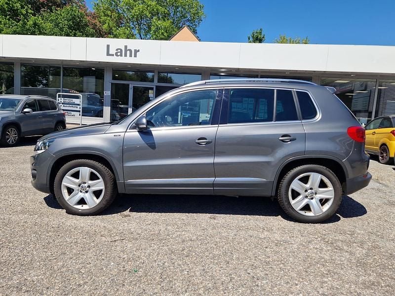 Gebraucht VW Tiguan Sportline 140 PS (102 kW) 2015 Pepper grey SUV