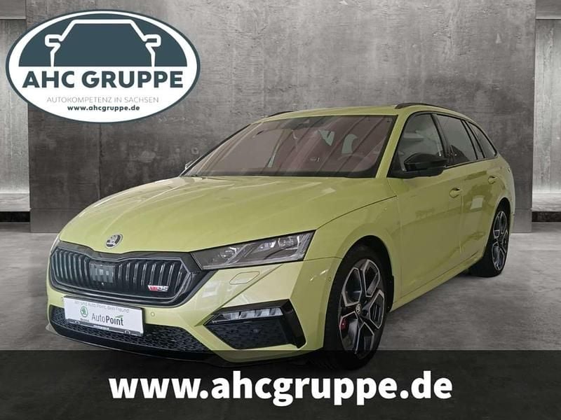 Pistachio grün metallic Gebraucht 2024 Skoda Octavia RS Kombi | 37.950 € (Guter Preis) - Bild 1/4