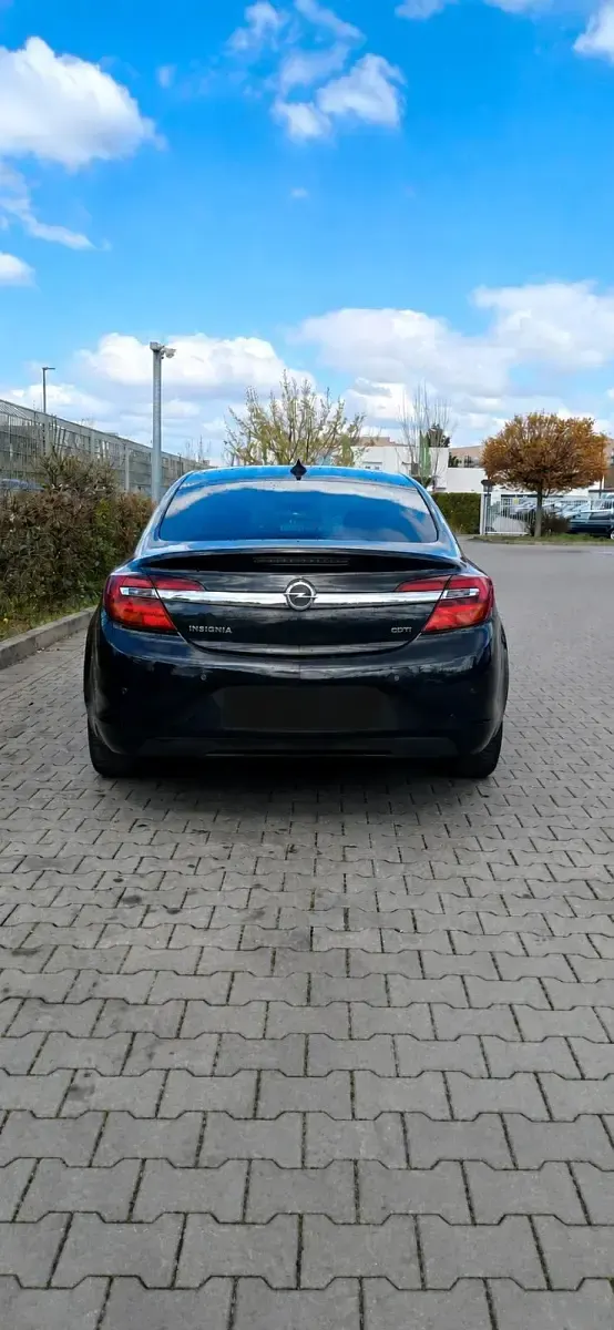 Gebraucht Opel Insignia Sport 136 PS (100 kW) 2016 Schwarz Limousine