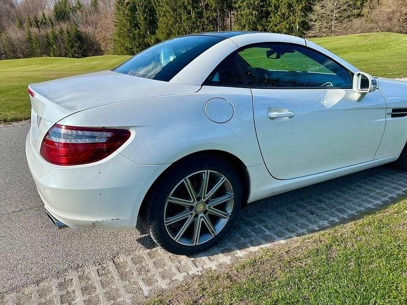 Gebraucht Mercedes SLK250 204 PS (150 kW) 2015 Weiß Cabrio