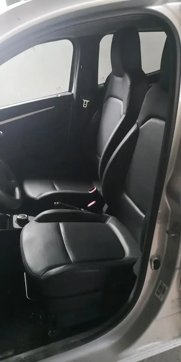 Gebraucht Dacia Spring Essentiel 33 kW (45 PS) 2022 Silber Kleinwagen