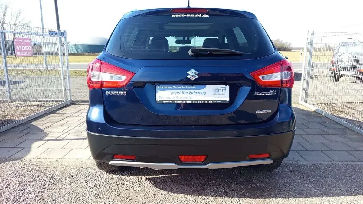 Gebraucht Suzuki SX4 140 PS (102 kW) 2017 Blau Limousine