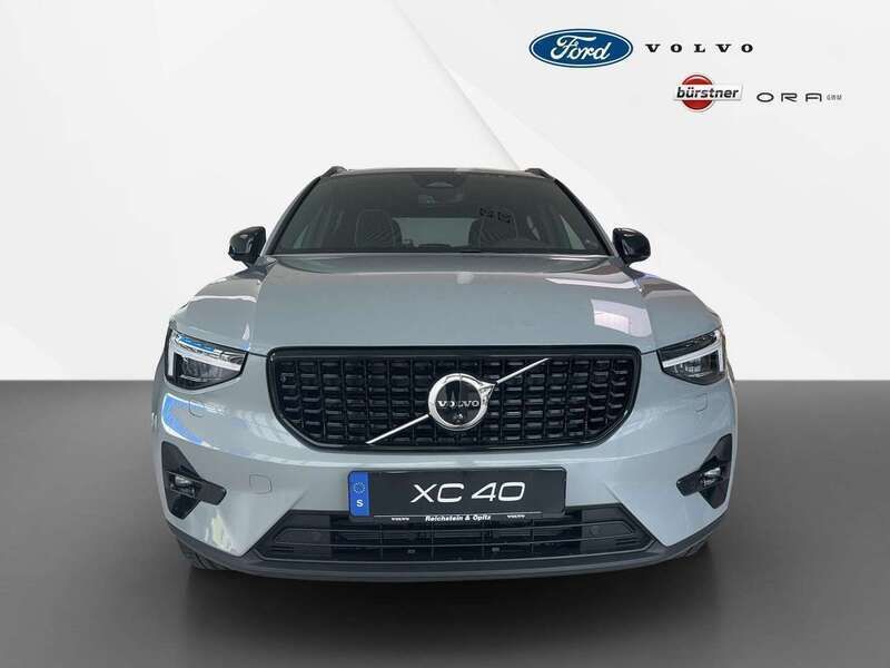 Gebraucht Volvo XC40 Plus 197 PS (144 kW) 2024 Vapour grey SUV