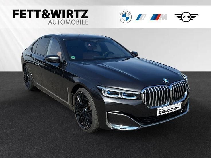 Gebraucht BMW 750 Shadowline 530 PS (389 kW) 2021 Limousine