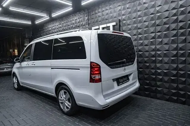 Gebraucht Mercedes V250 Edition 190 PS (139 kW) 2016 Weiß Van / Kleinbus