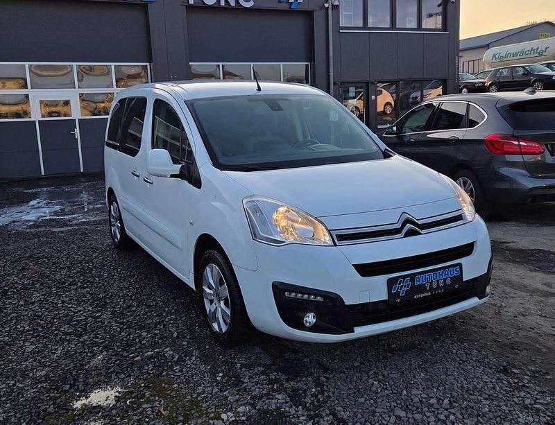 Gebraucht Citroën Berlingo SELECTION 120 PS (88 kW) 2015 Lack weiss banquise Van / Kleinbus