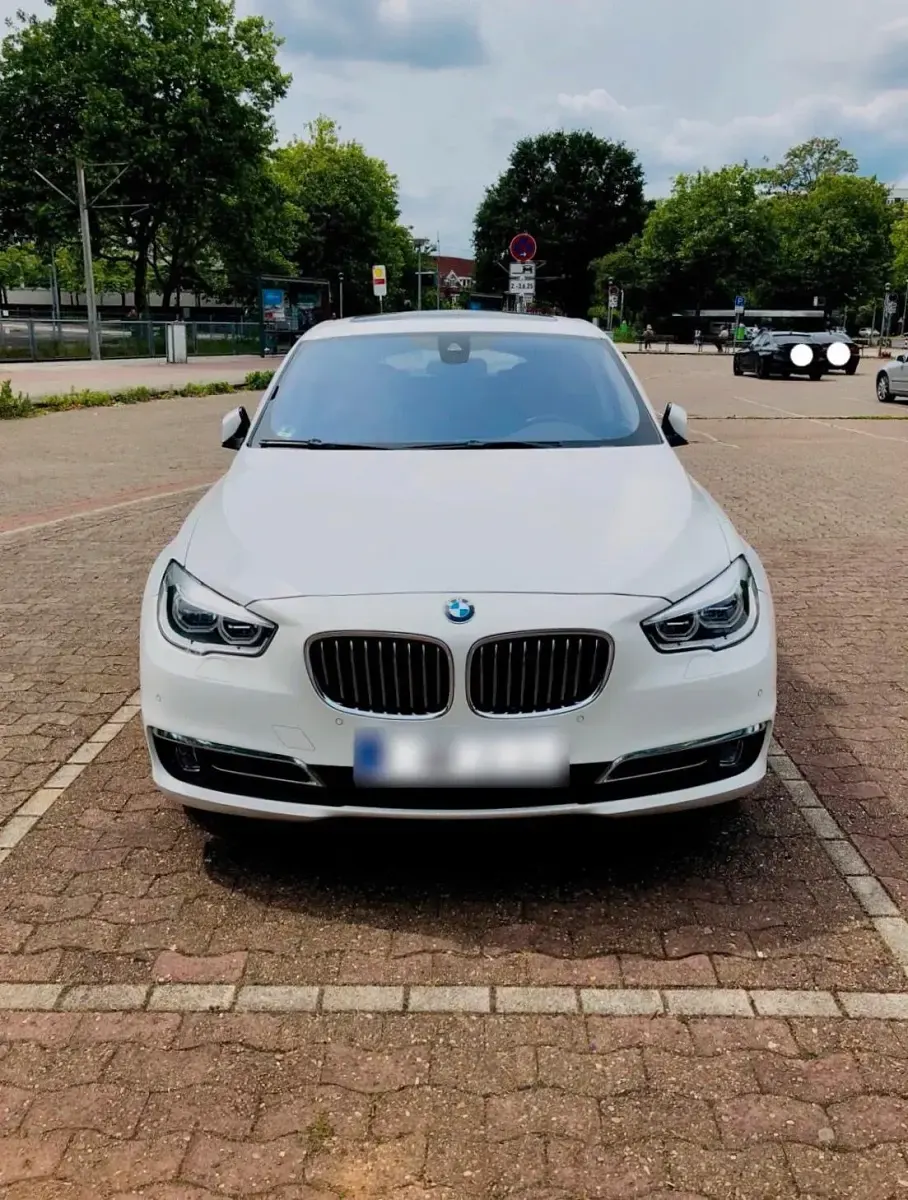 Gebraucht BMW 535 313 PS (230 kW) 2015 Weiß Limousine