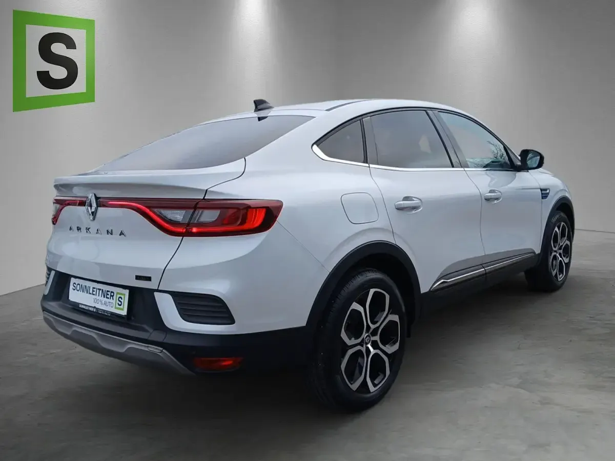 Gebraucht Renault Arkana Techno 143 PS (105 kW) 2023 Weiß SUV