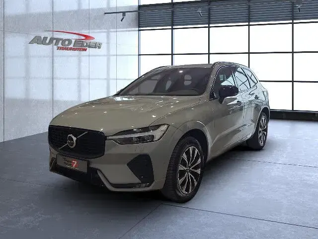 Gebraucht Volvo XC60 Plus 250 PS (183 kW) 2025 Grau SUV
