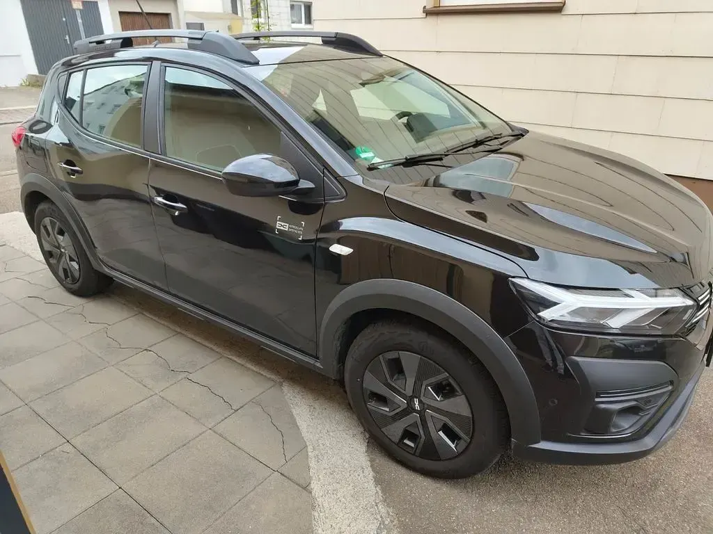 Gebraucht Dacia Sandero Expression 91 PS (66 kW) 2025 Schwarz Limousine